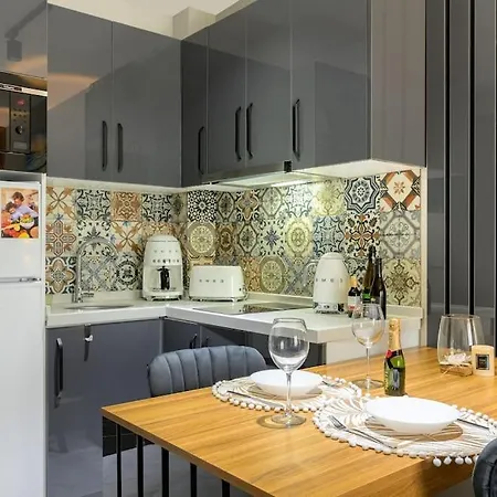 Azur Properties 56