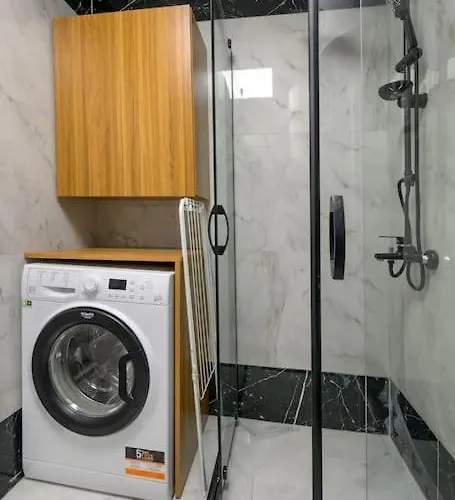 Azur Garden 64 Apartament Școrpilovți