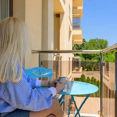 Apartment Azur Garden 64 *