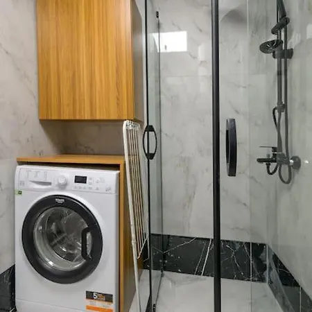 Azur Garden 64 Apartamento Shkorpilovtsi