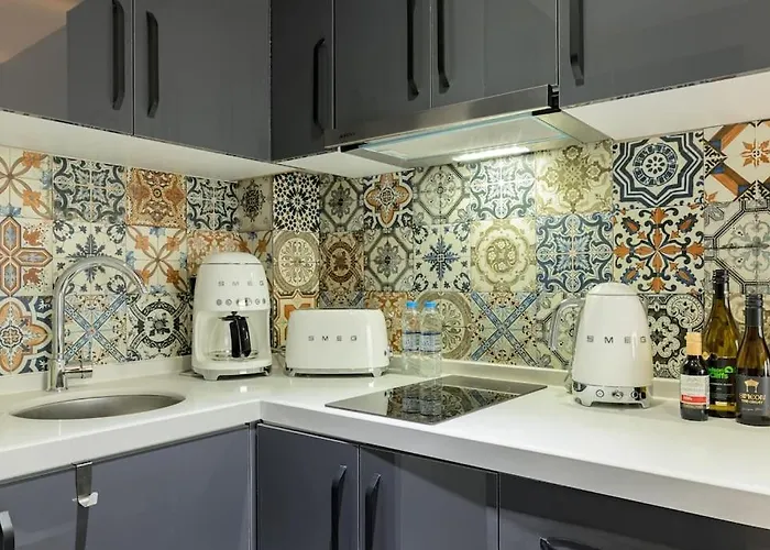 Apartamento Azur Garden 64 *