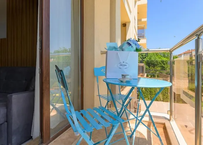 Апартамент Azur Garden 64 Шкорпиловци