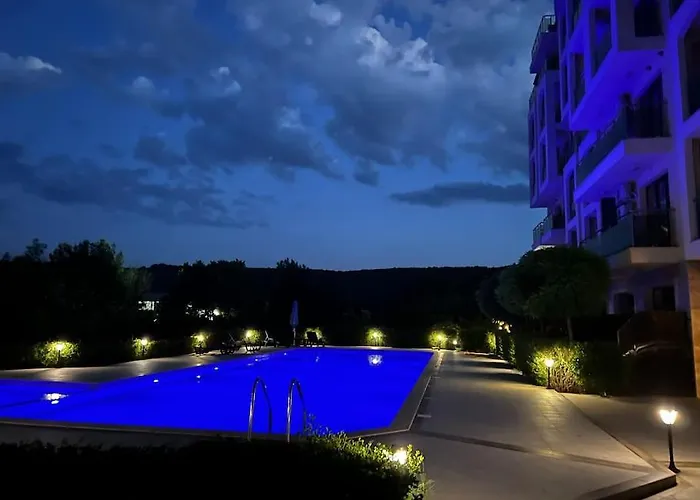 Azur Garden 64 *